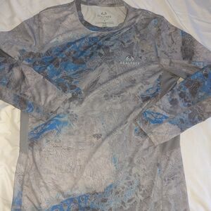 Realtree Fishing Men's Medium Blue Camo Print Performance Long Sleeve Shirt